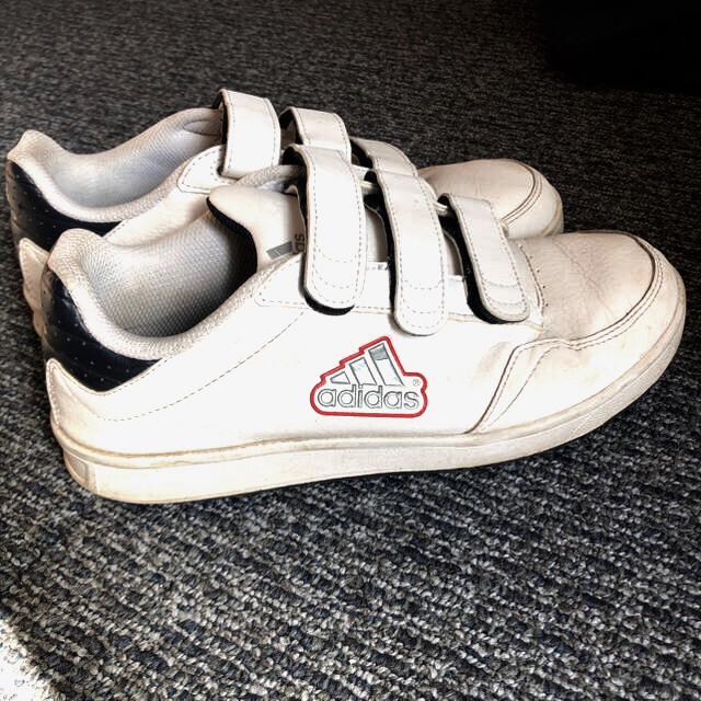 adidas(アディダス)のadidasスニーカー レディースの靴/シューズ(スニーカー)の商品写真