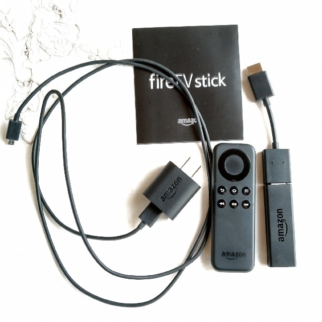 アマゾン fire TV stick (2015年発売モデル) スマホ/家電/カメラのテレビ/映像機器(映像用ケーブル)の商品写真