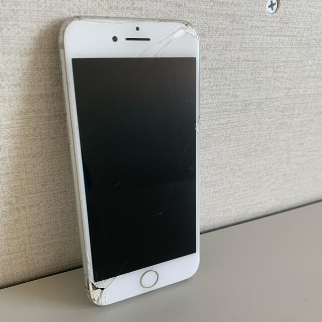 iPhone 8 Silver 64 GB SIMフリースマホ/家電/カメラ