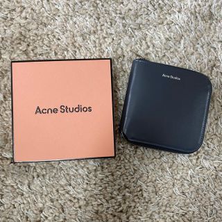 acne studios 2つ折り財布 小銭入れ有