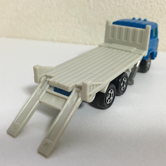 【TOMICA】HINO TRUK  エンタメ/ホビーのおもちゃ/ぬいぐるみ(ミニカー)の商品写真