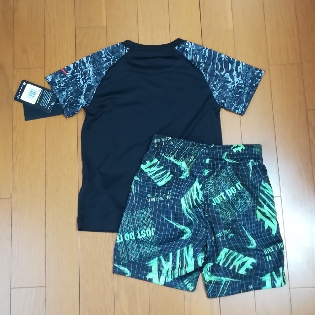 NIKE(ナイキ)のNIKE　ナイキ　Tシャツ＆ハーフパンツ キッズ/ベビー/マタニティのキッズ服男の子用(90cm~)(パンツ/スパッツ)の商品写真