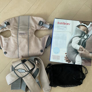 ベビービョルン(BABYBJORN)のベビービョルン　抱っこ紐　MINI Air  パーリーピンク(抱っこひも/おんぶひも)