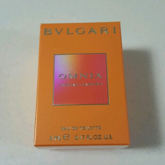 BVLGARI(ブルガリ)の未使用　オムニア　ガーネット　5ml コスメ/美容の香水(ユニセックス)の商品写真