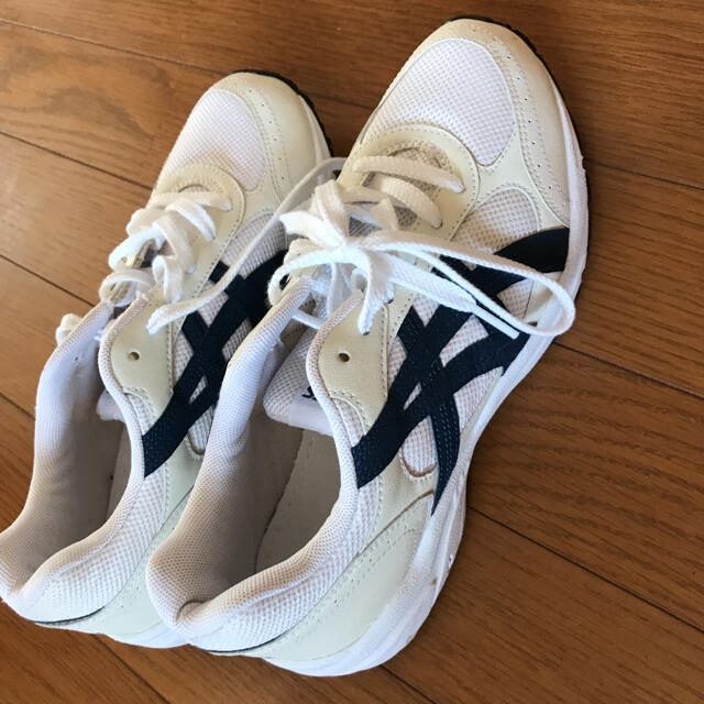 asics(アシックス)のアシックス靴 レディースの靴/シューズ(スニーカー)の商品写真