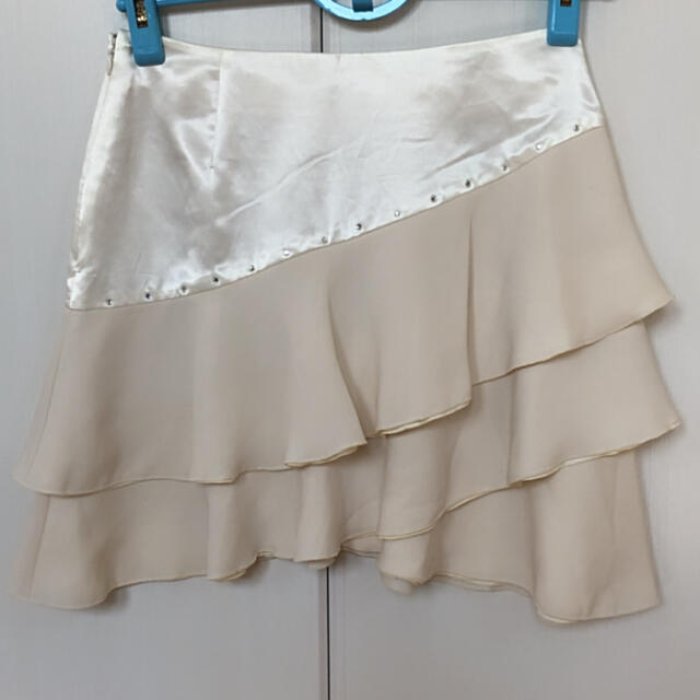 epuda(イプダ)の★イプダ★ラインストーン付きシフォン×ティアードスカート レディースのスカート(ミニスカート)の商品写真
