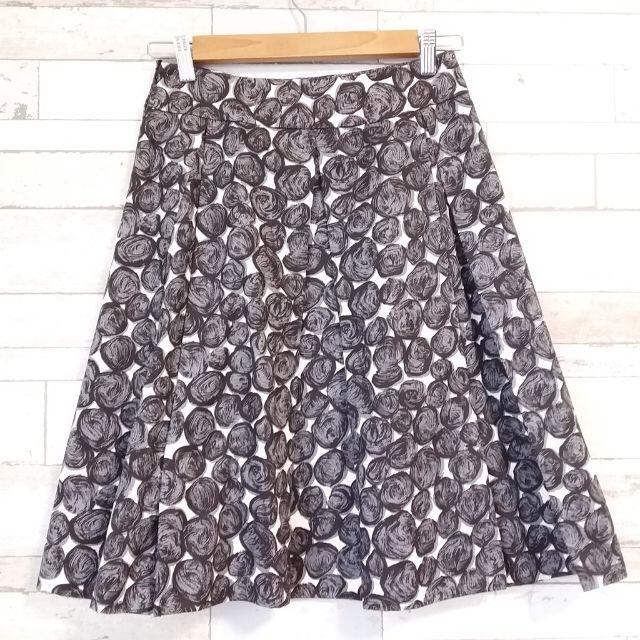 ZARA(ザラ)のザラウーマン ひざ丈ボックスプリーツスカート フラワードット サイドファスナー レディースのスカート(ひざ丈スカート)の商品写真