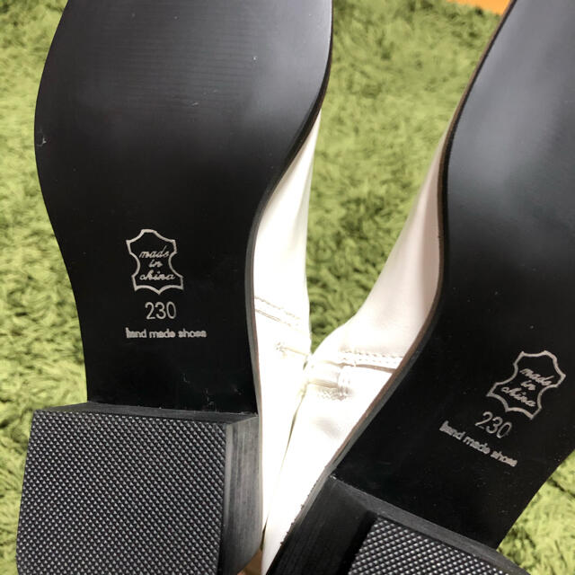 dholic(ディーホリック)の新品未使用 sappun 白 スクエア ロングブーツ 韓国 レディースの靴/シューズ(ブーツ)の商品写真