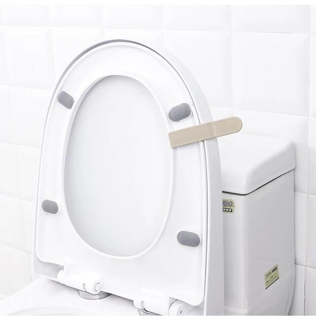 トイレ　ふた　取手　リフター　ハンドル　とって　トイレカバー　シンプル　北欧 インテリア/住まい/日用品の収納家具(トイレ収納)の商品写真