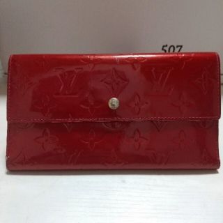 ルイヴィトン(LOUIS VUITTON)のルイヴィトン ヴェルニ レッド 三つ折り 長財布 Mickey(財布)