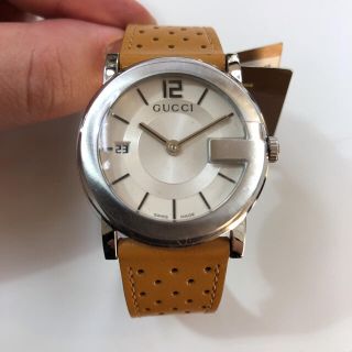 グッチ(Gucci)の新品！GUCCI Gラウンド 腕時計(腕時計(アナログ))