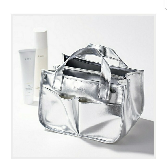 RMK(アールエムケー)のRMK（アールエムケー）コスメ収納バッグ　アンドロージー５月号付録 コスメ/美容のメイク道具/ケアグッズ(メイクボックス)の商品写真