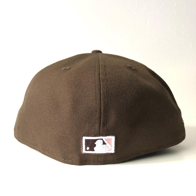 NEW ERA(ニューエラー)のNew Era ツバ裏ピンク 5/8 Cap ニューエラ ヤンキース キャップ メンズの帽子(キャップ)の商品写真