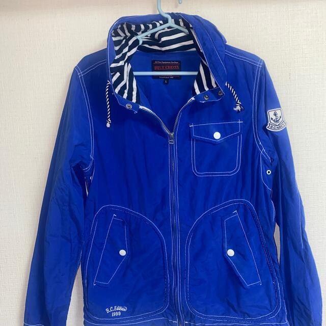BLUE BLUE(ブルーブルー)のBLUE-GROSSナイロンパーカー メンズのジャケット/アウター(ナイロンジャケット)の商品写真