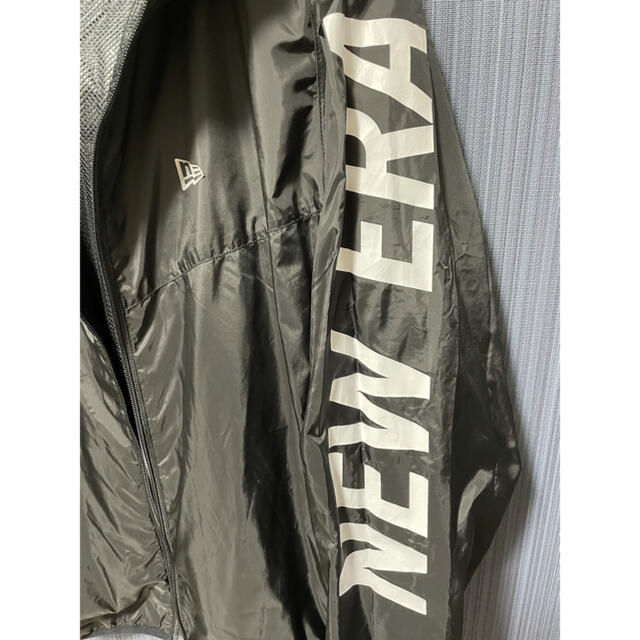 NEW ERA(ニューエラー)のヒロユキ様専用　美品中古　ニューエラ　パーカー　Lサイズ　送料込　NEW ERA メンズのジャケット/アウター(ナイロンジャケット)の商品写真