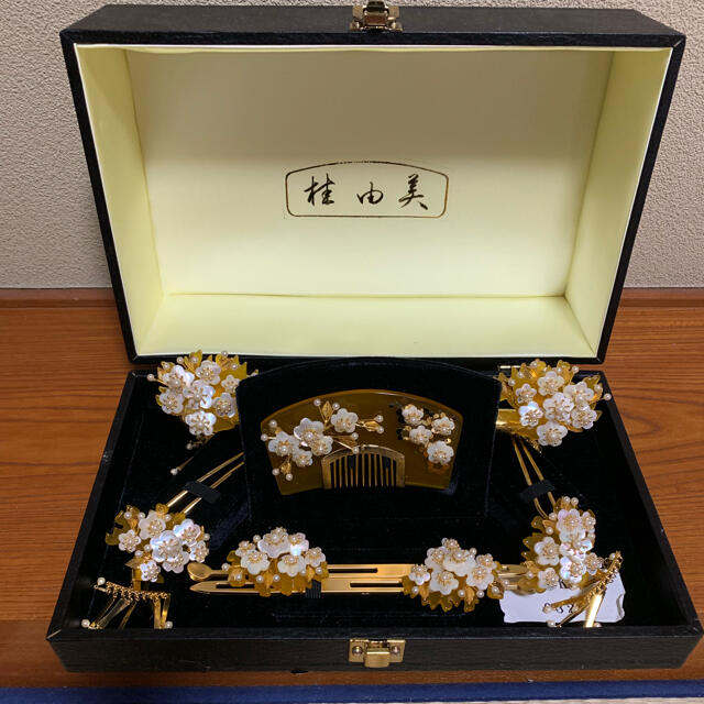 YUMI KATSURA - 美品 【桂由美】華笄 笄 簪の通販 by マルボロ's YUMI KATSURA - 美品 【桂由美】華笄 笄 簪の通販 by マルボロ's