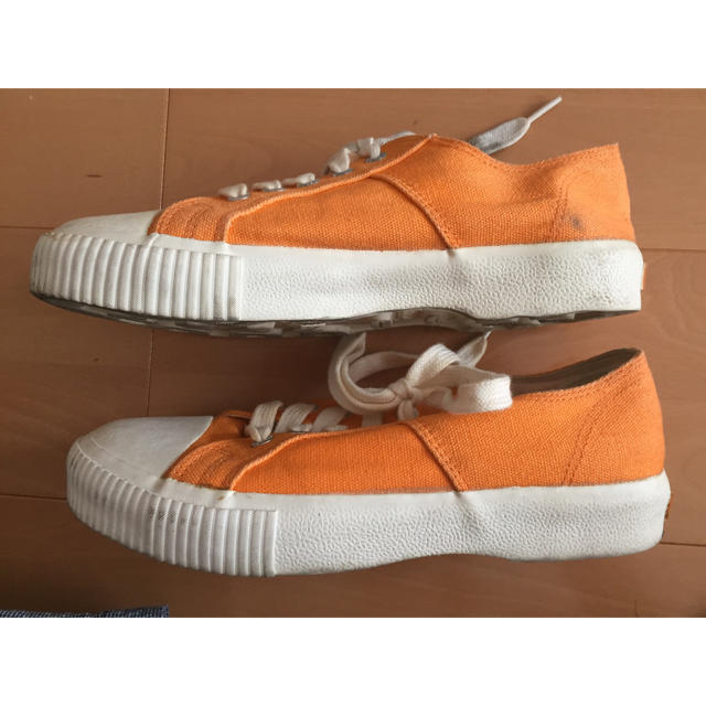CONVERSE(コンバース)のばーむくぅへん様 専用 REGAL オレンジスニーカー レディースの靴/シューズ(スニーカー)の商品写真