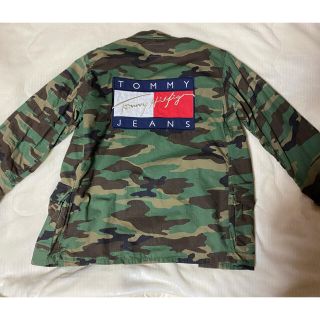 トミーヒルフィガー(TOMMY HILFIGER)のトミージーンズ　迷彩　ジャケット(ミリタリージャケット)