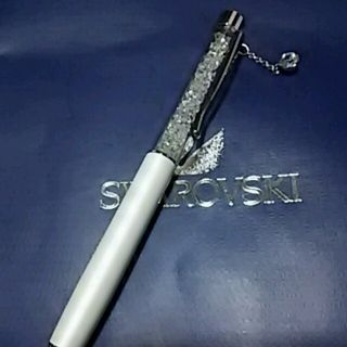 スワロフスキー(SWAROVSKI)のスワロフスキー ボールペン白(オフィス用品一般)