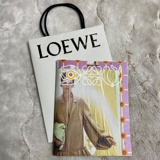 ロエベ(LOEWE)のロエベ　カタログ　2021SS トトロシール付き(ノベルティグッズ)