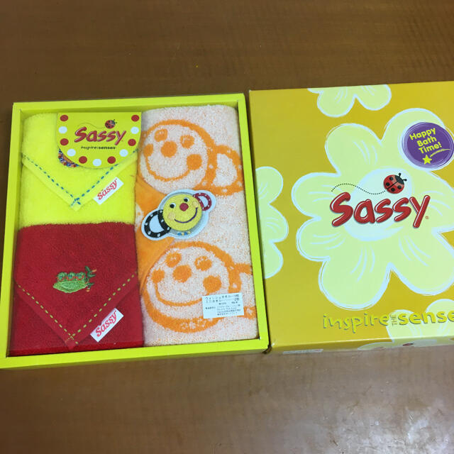 Sassy(サッシー)の即日発送 新品未使用 sassy ウォッシュタオル ミニタオル 3点セット 送込 インテリア/住まい/日用品の日用品/生活雑貨/旅行(タオル/バス用品)の商品写真