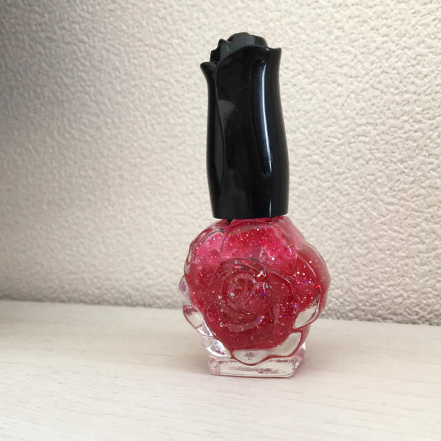 ANNA SUI(アナスイ)のアナスイ ネイルカラーN401 コスメ/美容のネイル(マニキュア)の商品写真