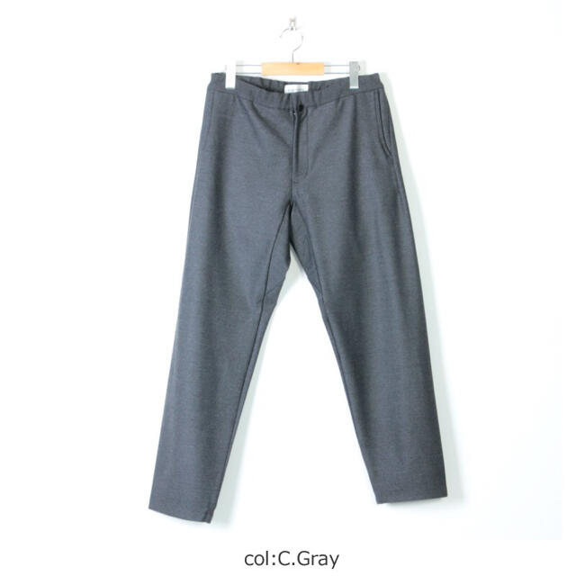 COMOLI(コモリ)のYAECA (ヤエカ) COMTEMPO 2WAY STANDARD PANTS メンズのパンツ(スラックス)の商品写真