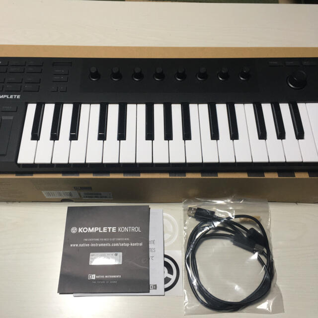 【美品】Native Instruments MIDIキーボード