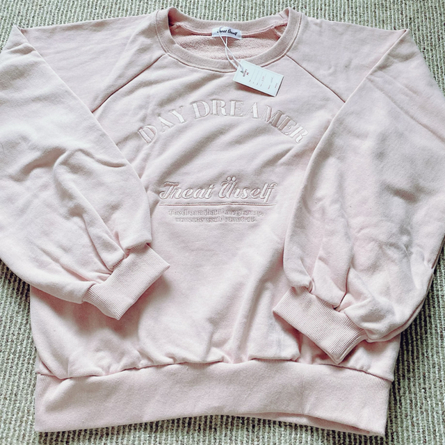 Treat ürself Daydreamer sweat (pink)