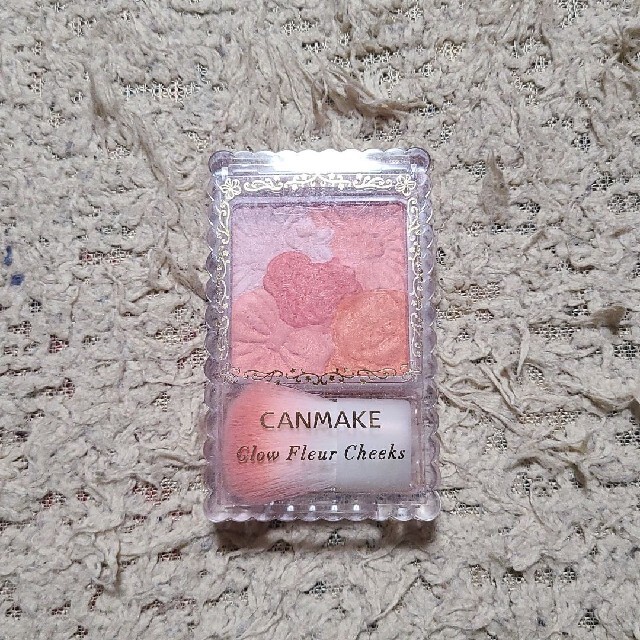 CANMAKE(キャンメイク)のCANMAKE グロウフルールチークス 02 コスメ/美容のキット/セット(コフレ/メイクアップセット)の商品写真