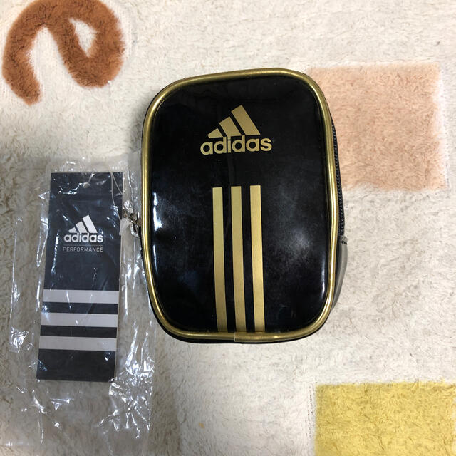 アディダス(adidas)ポーチ レディースのバッグ(ボディバッグ/ウエストポーチ)の商品写真