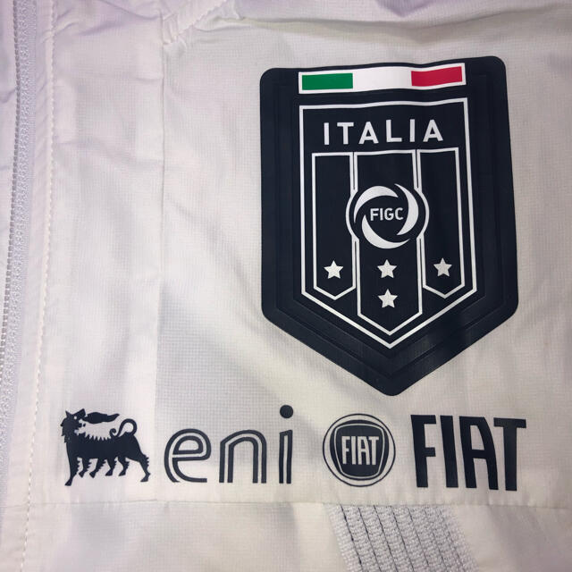 PUMA(プーマ)の支給品イタリア代表アンセムジャケット　puma  非売品 スポーツ/アウトドアのサッカー/フットサル(ウェア)の商品写真