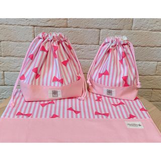 ハンドメイド　お弁当袋&コップ袋&ランチョンマット　♡ピンクリボン♡(外出用品)