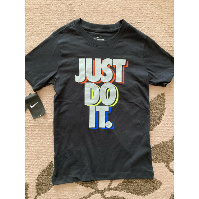 NIKE(ナイキ)のNIKE Tシャツ キッズ/ベビー/マタニティのキッズ服男の子用(90cm~)(Tシャツ/カットソー)の商品写真