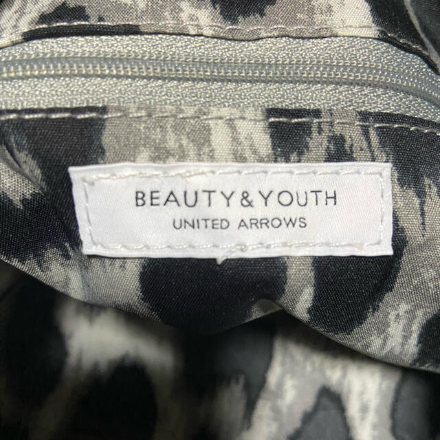 BEAUTY&YOUTH UNITED ARROWS(ビューティアンドユースユナイテッドアローズ)の期間限定値下！美品【BEAUTY&YOUTH】ロゴレオパードパーテーショントート レディースのバッグ(トートバッグ)の商品写真