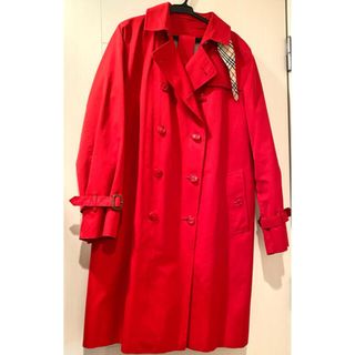 バーバリー(BURBERRY) トレンチコート(レディース)（レッド/赤色系）の 