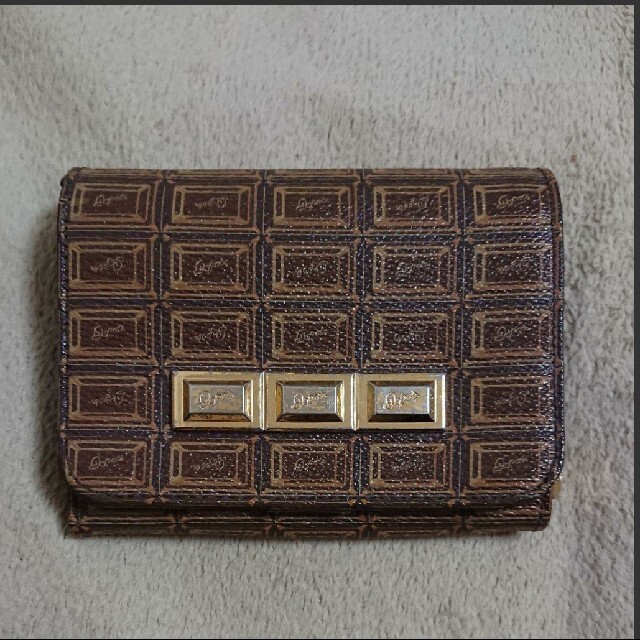 Q-pot. ビターチョコレート ショートウォレット 二つ折り財布