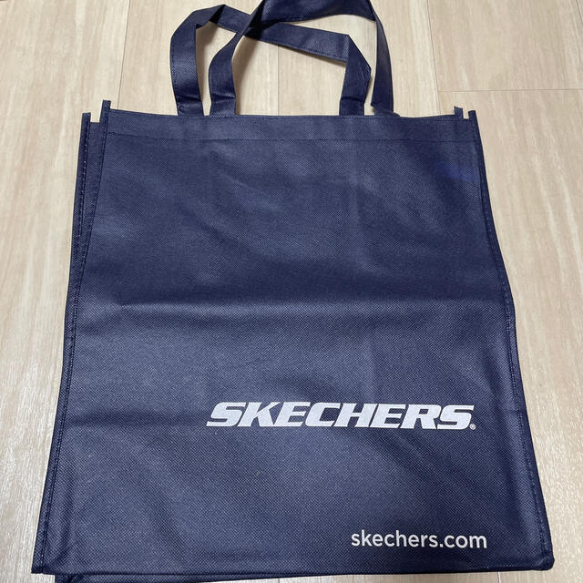 SKECHERS(スケッチャーズ)のSKECHERS ショップバック　エコバッグ　バック　スニーカー レディースのバッグ(ショップ袋)の商品写真