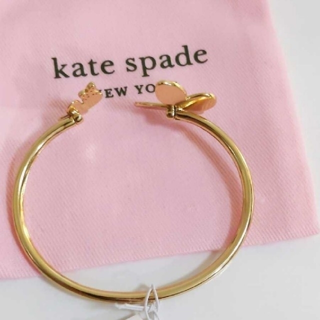 kate spade new york(ケイトスペードニューヨーク)のayumi様【新品】kate spade   バングル ピアス レディースのアクセサリー(ブレスレット/バングル)の商品写真