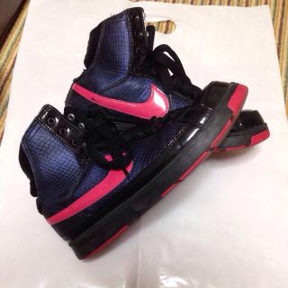 ナイキ(NIKE)のNIKEスニーカー(スニーカー)