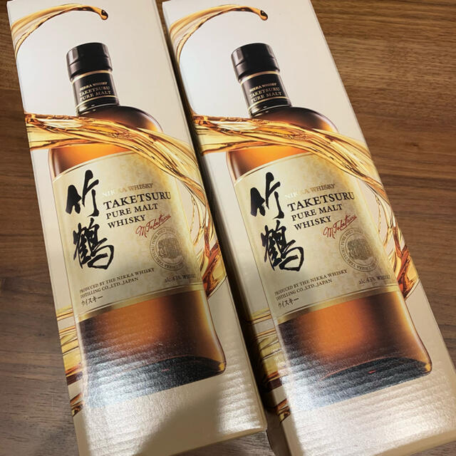 ニッカウイスキー　NIKKA 鶴 箱付　700ml  2本セット