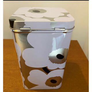 マリメッコ(marimekko)のmarimekko TIN BOX マリメッコ　ティン缶　ブリキ缶 ボックス缶(小物入れ)