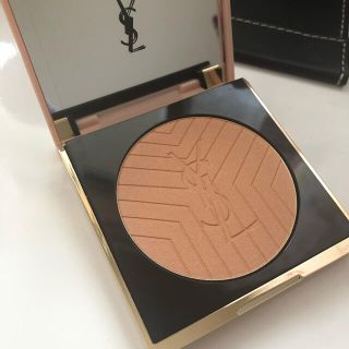 イヴサンローランボーテ(Yves Saint Laurent Beaute)のイヴ・サンローラン　フェイスパウダー(フェイスパウダー)