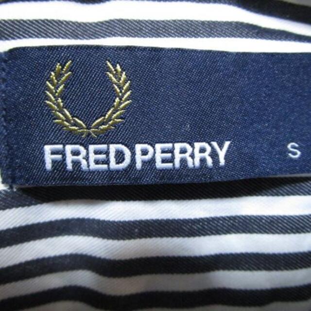 FRED PERRY(フレッドペリー)のフレッドペリー　バーティカル　ストライプBDシャツ メンズのトップス(シャツ)の商品写真