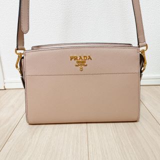 プラダ(PRADA)のPRADA サフィアーノ　レザーバッグ　最終値下げ！(ショルダーバッグ)