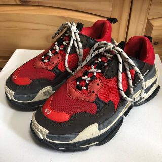 バレンシアガ(Balenciaga)の【専用】バレンシアガ BALENCIAGA triple S　ルージュ/ノアール(スニーカー)