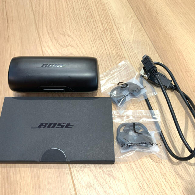 BOSE(ボーズ)のBOSE Sound Sport Free wireless ワイヤレスイヤホン スマホ/家電/カメラのオーディオ機器(ヘッドフォン/イヤフォン)の商品写真