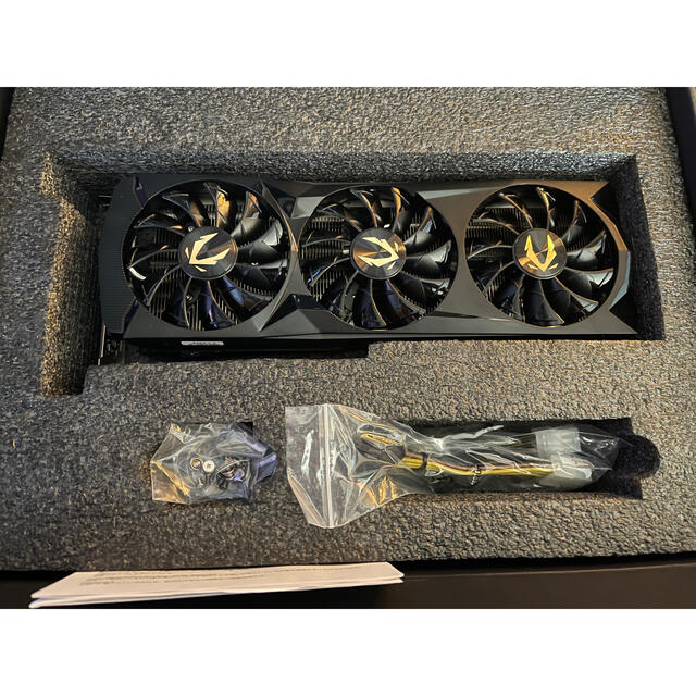 ZOTAC2080 Ti AMPEdition から取り外した三連ファンクーラー