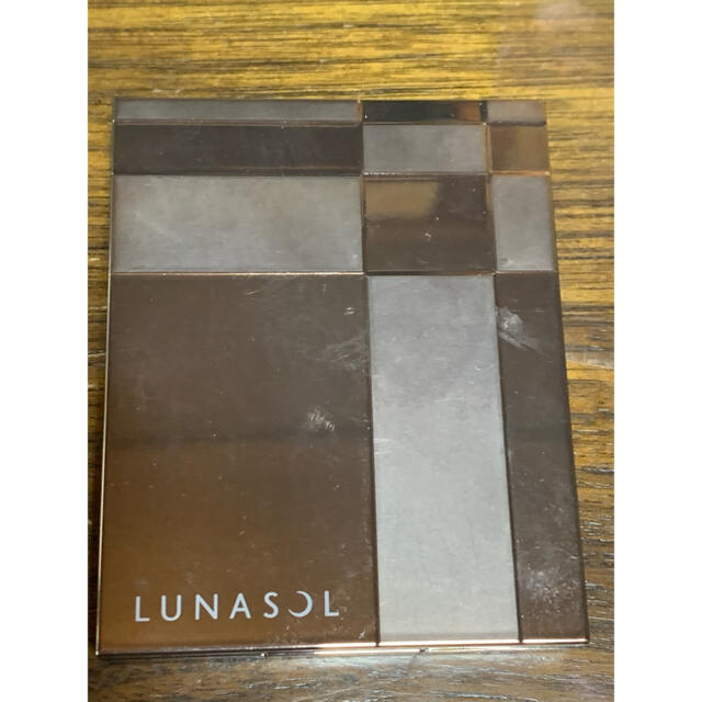 LUNASOL(ルナソル)のみぃ530さま専用ルナソル ジェミネイトアイズN 05 RB コスメ/美容のベースメイク/化粧品(アイシャドウ)の商品写真