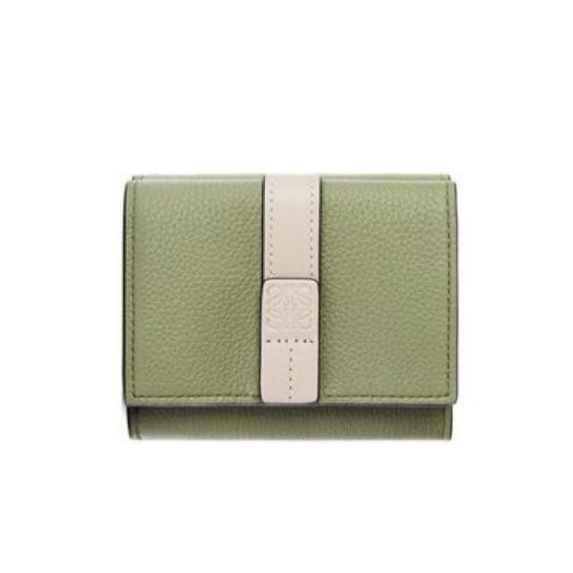 LOEWE(ロエベ)のLOEWE(ロエベ)トライフォールドウォレット(ソフトグレインカーフ)  レディースのファッション小物(財布)の商品写真